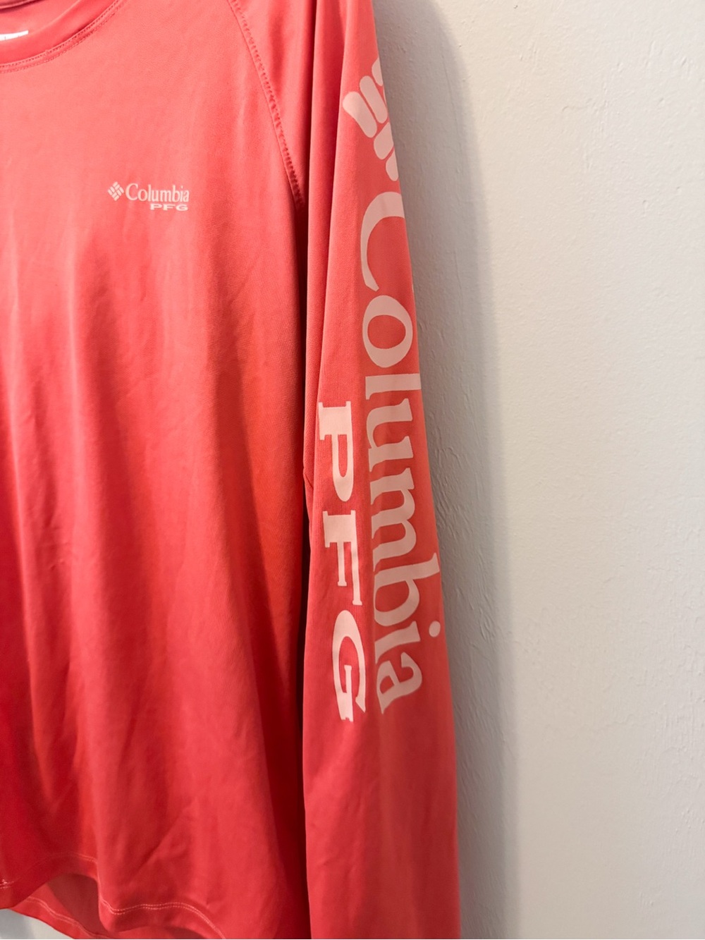 Columbia Coral Long-Sleeve Hooded PFG Shirt - Picture 3 of 4